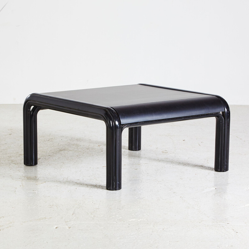 Vintage Coffee Table by Gae Aulenti for Knoll, Italian 1976