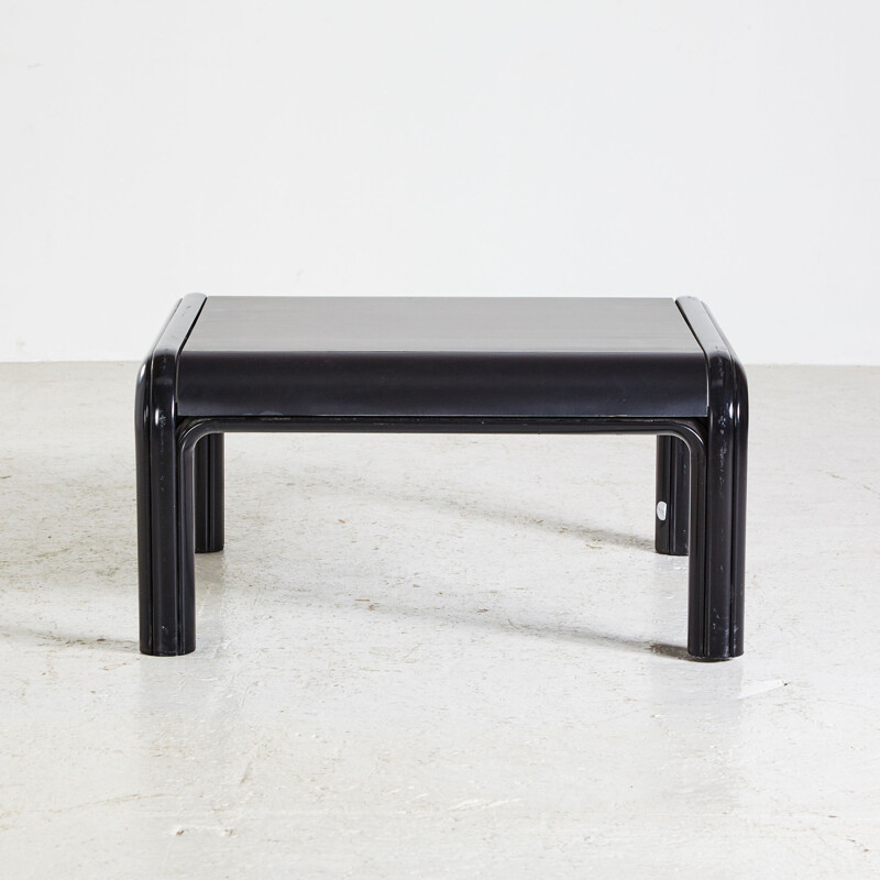 Vintage Coffee Table by Gae Aulenti for Knoll, Italian 1976