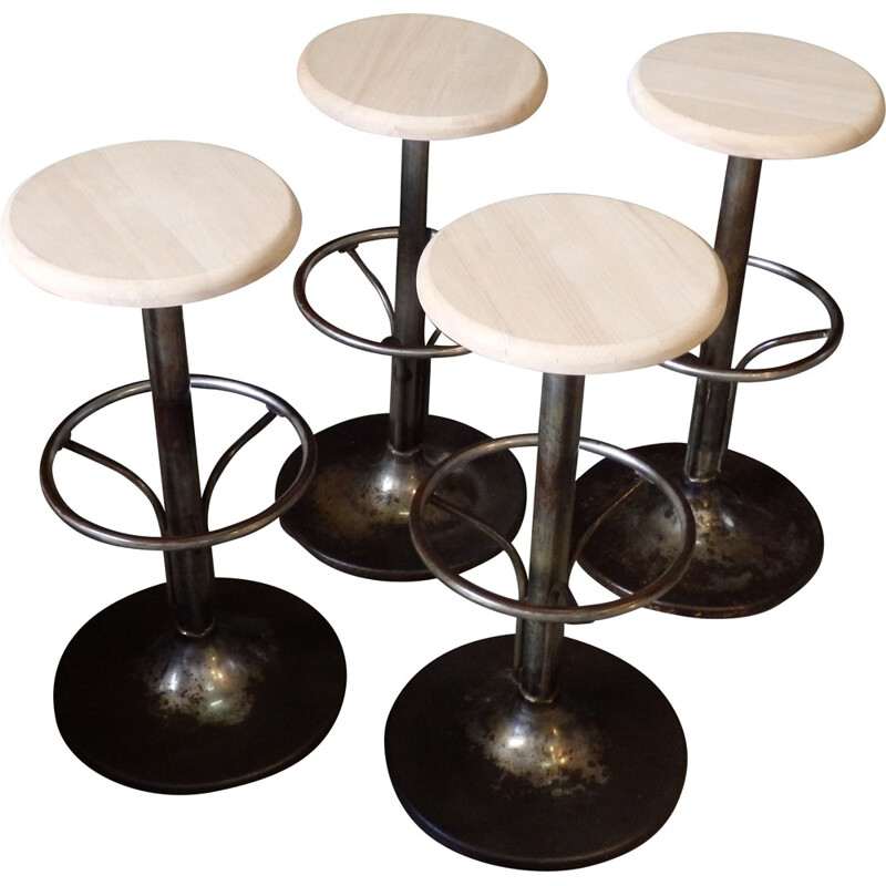 Set of 4 "tulip" stools - 1970s