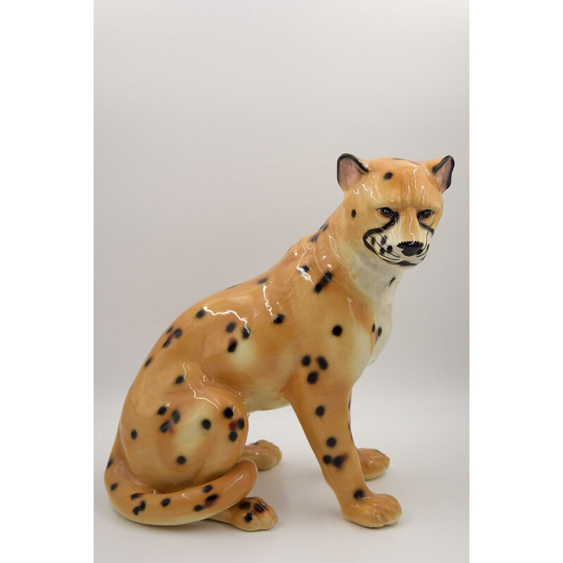 Vintage cheetah sculpture in modern ceramic, Italy 1970