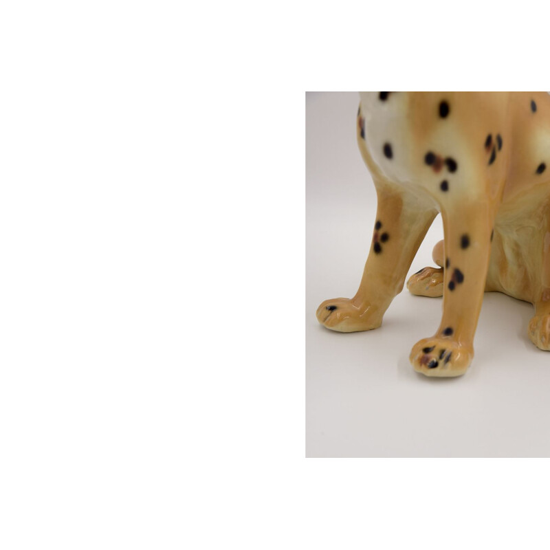 Vintage cheetah sculpture in modern ceramic, Italy 1970