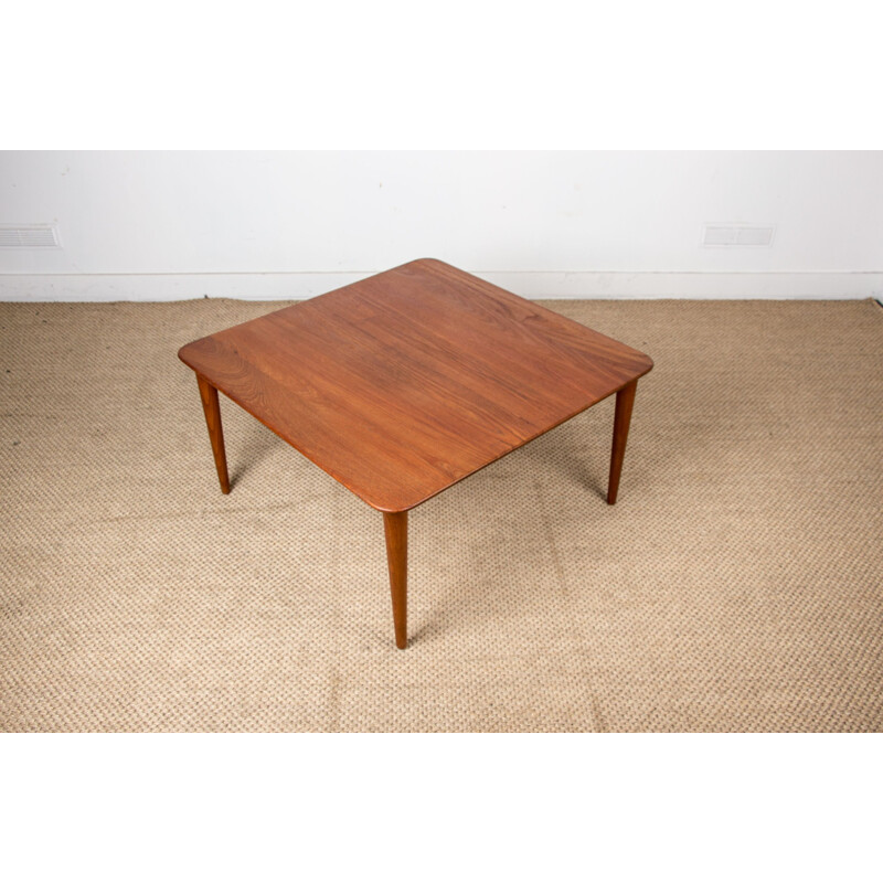 Vintage teak coffee table by Petre Hvidt and Orla Molgaard-Nielsen for France & Son, Danish 1960s