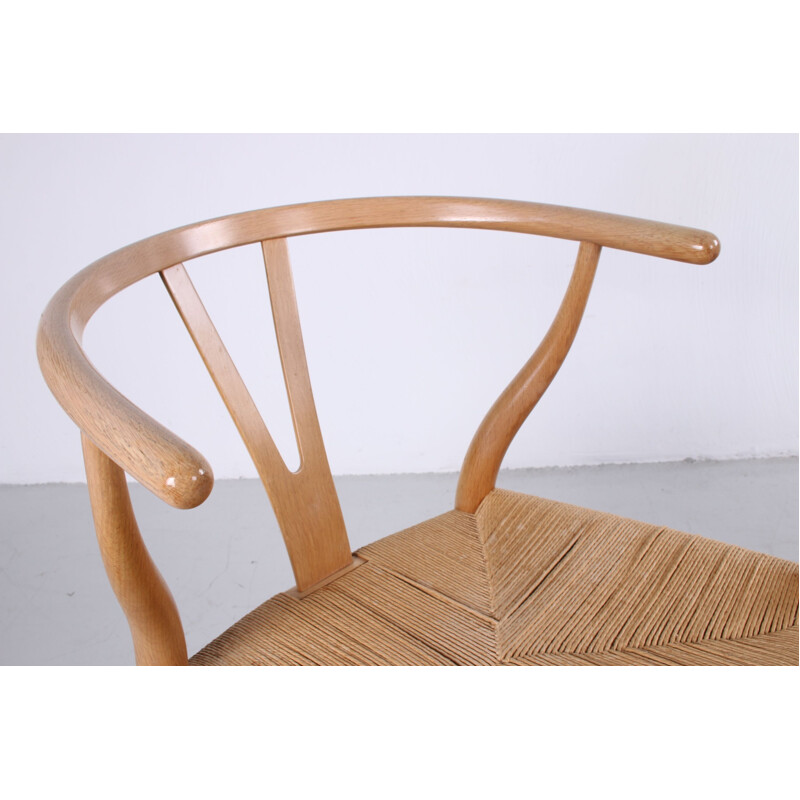 Pair of vintage oak CH24 'Wishbone' chair by Hans J. Wegner for Carl Hansen, 1960