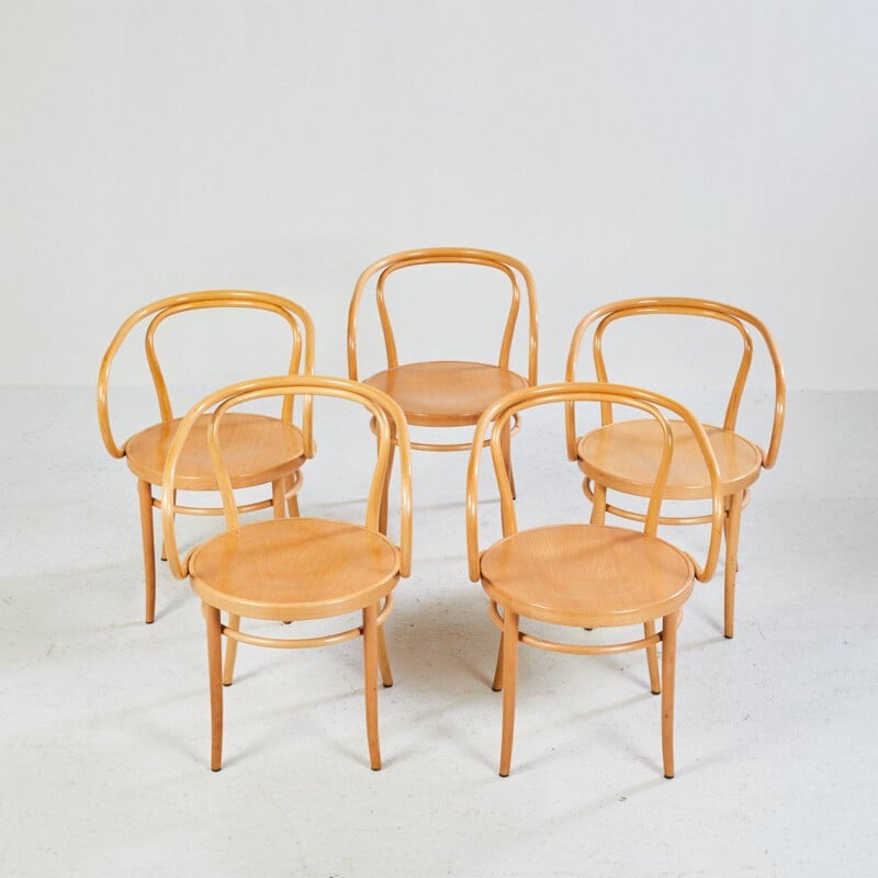 Vintage Vienna chair, model 209 by Thonet 1950