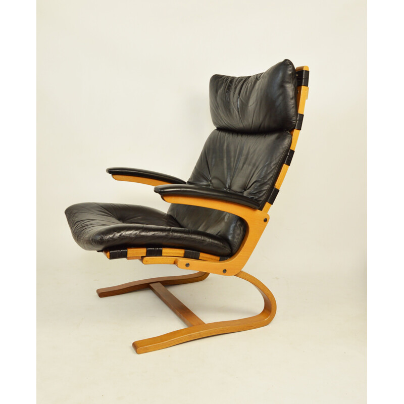 Vintage Kengu armchair with footrest by E. & N. Solheim for Rybo Rykken & Co 1960s