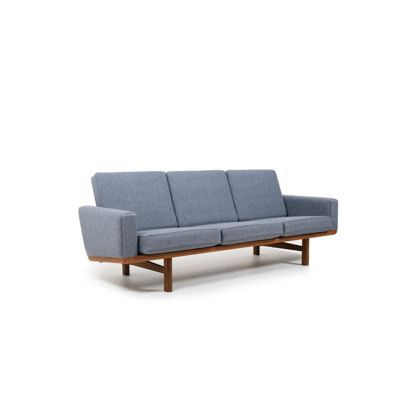 Vintage GE-236 3 Sofa in solid Oak by Hans J. Wegner for Getama 1955s