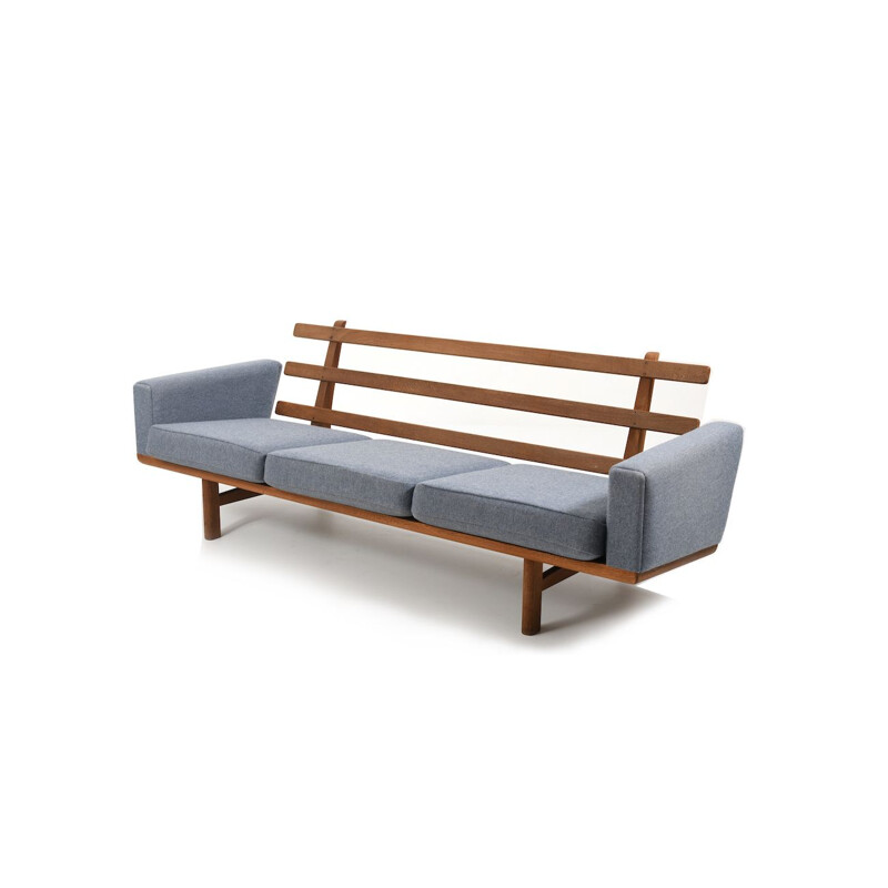 Vintage GE-236 3 Sofa in solid Oak by Hans J. Wegner for Getama 1955s