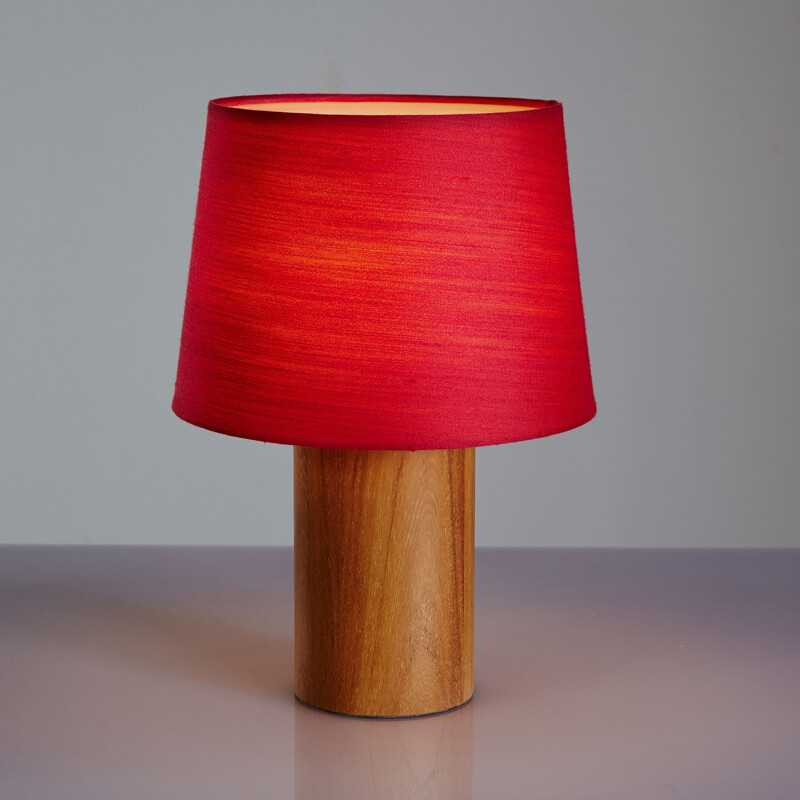 Lampada da tavolo vintage con base in teak di Uno e Östen Kristiansson per Luxus, 1960