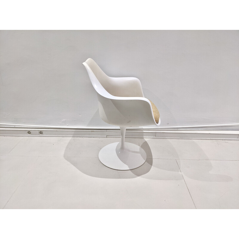 Vintage Knoll tulip armchair by Eero Saarinen