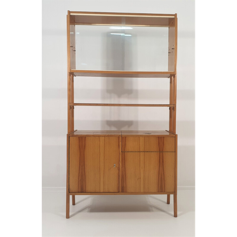 Buffet vintage par František Jirák pour Tatra 1960