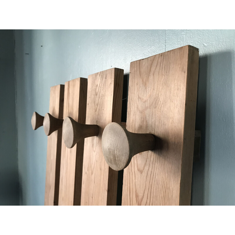 Vintage wall coat rack in solid pine