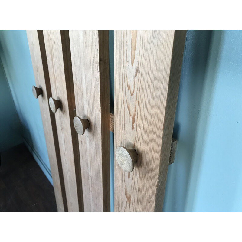 Vintage wall coat rack in solid pine