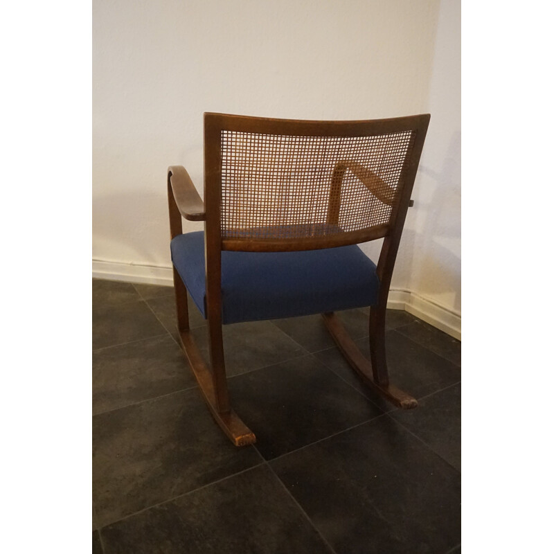 Vintage rocking chair model 1418 by Fritz Hansen 1930