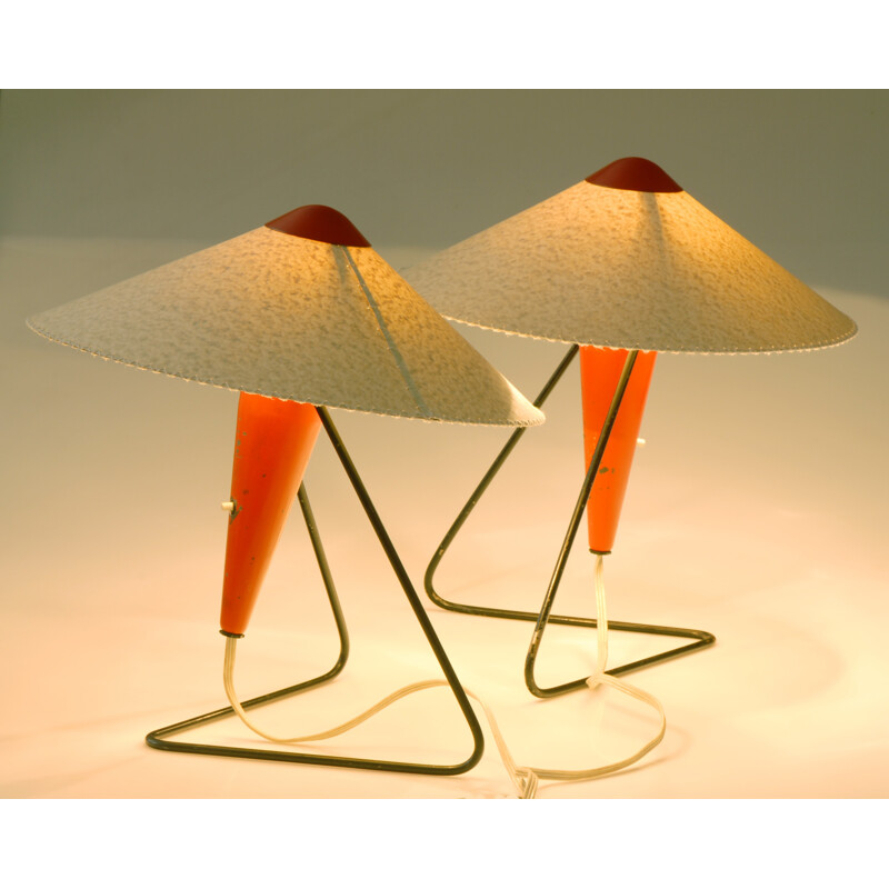 Pair of Okolo table lamps in parchment and red metal, Helena FRANTOVÁ - 1950s