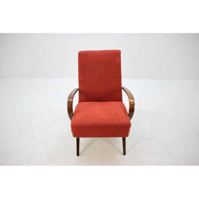 Vintage bentwood armchair by Thon Thonet, Czech Republic 1960