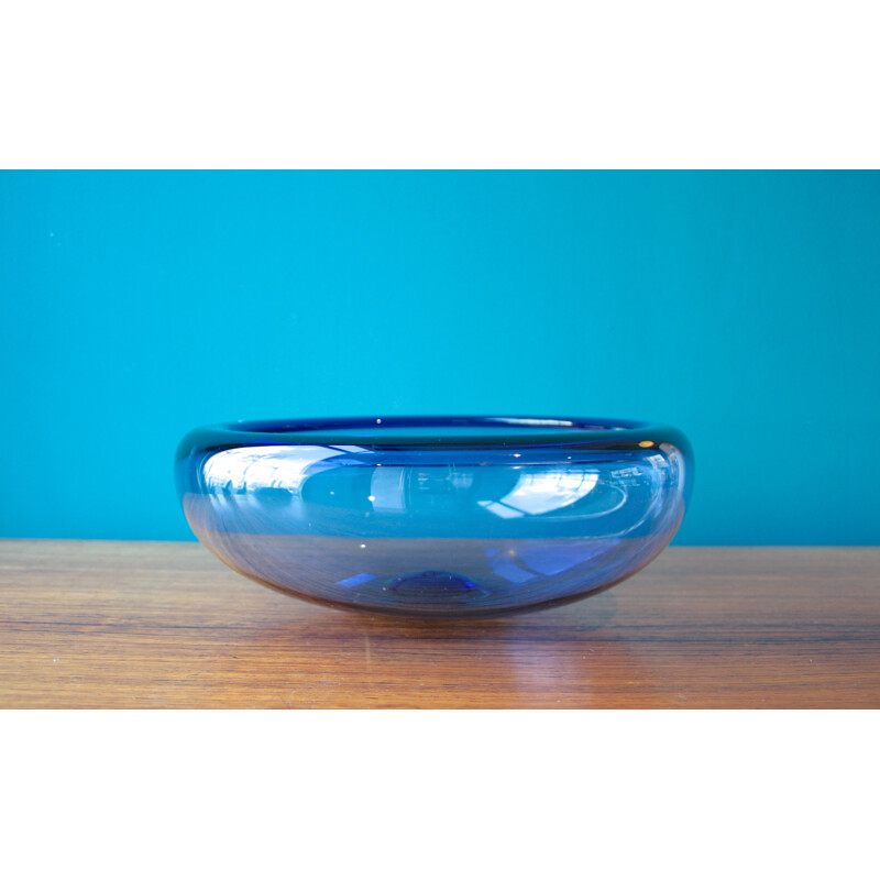 Large mid-century Holmegaard bowl in blue glass, Per LÜTKEN - 1950s
