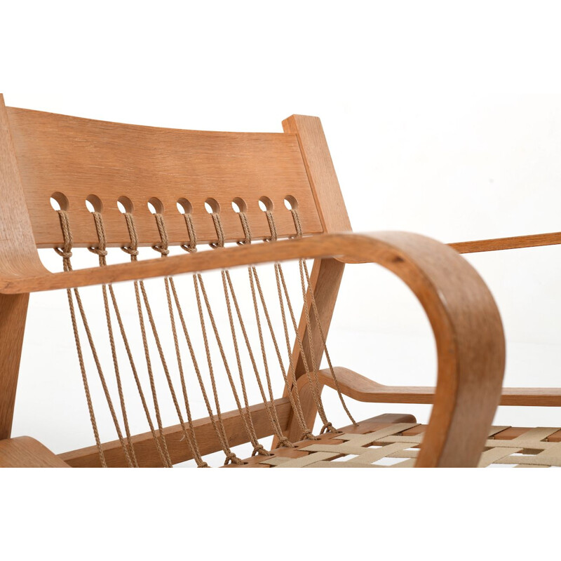 Vintage easychair Mod GE-671 in Oak by Hans J. Wegner, Denmark 1970s