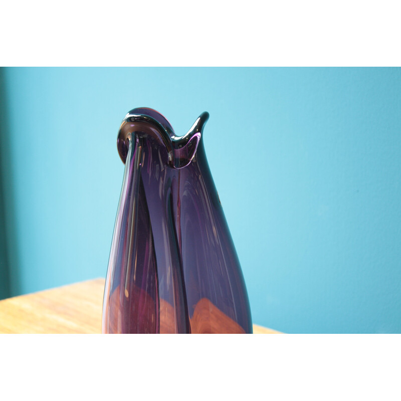 Mid-century Holmegaard "Trefløjet" vase in purple glass, Per LÜTKEN - 1955