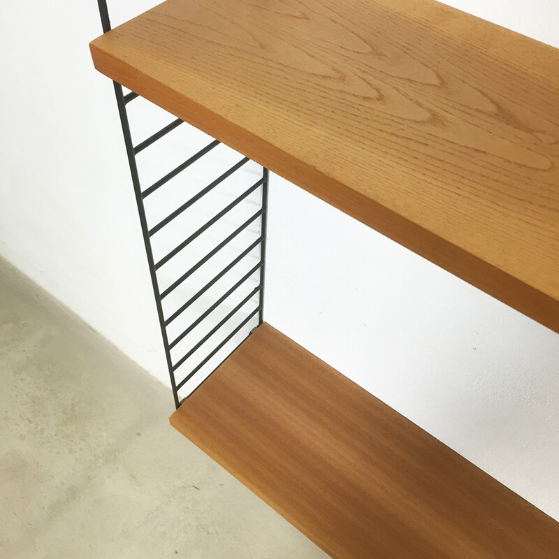 Mid-century String shelving system in elm wood and metal, Nisse STRINNING - 1960s