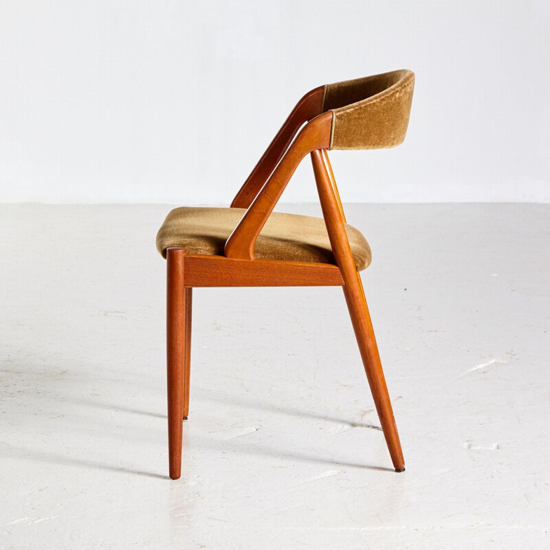 Set of 6 vintage Model 31 Velvet Chairs by Kai Kristiansen 1960s