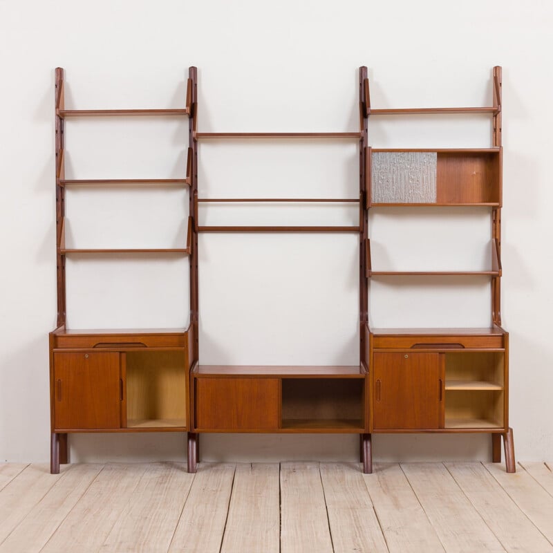 Vintage 3 bay wall unit in teak with 4 cabinets and 6 shelves, Scandinavian 1960s