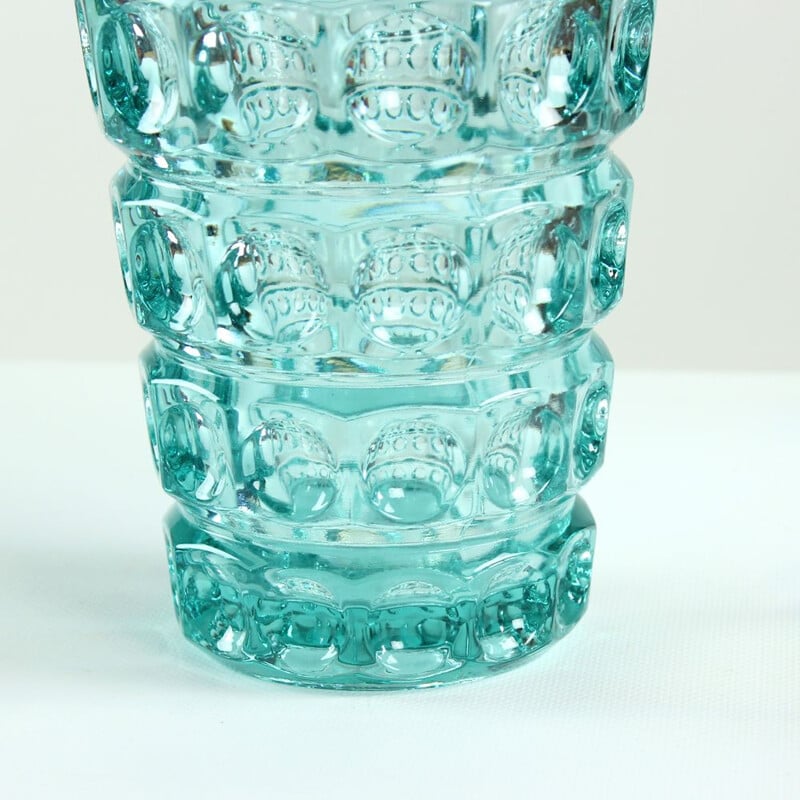 Grand vase vintage en verre pressé turquoise par Frantisek Pečený, Tchécoslovaquie 1963