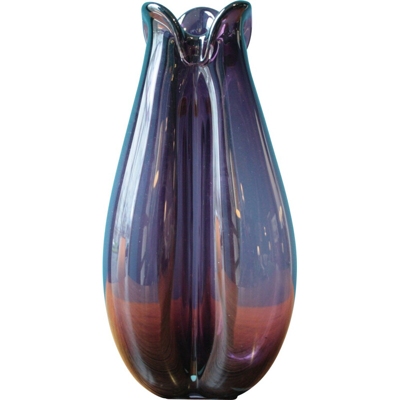 Mid-century Holmegaard "Trefløjet" vase in purple glass, Per LÜTKEN - 1955