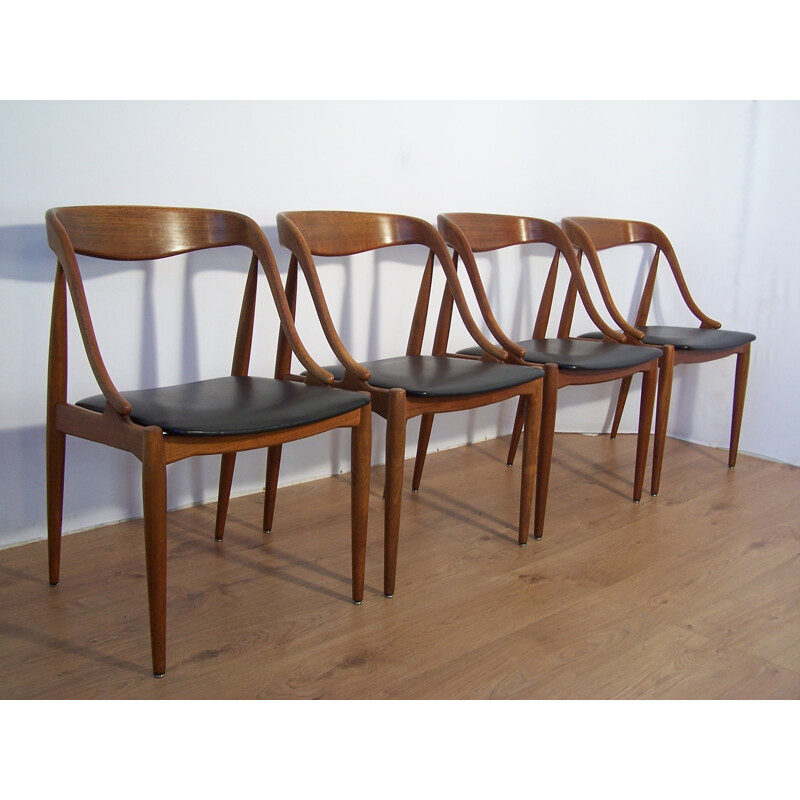 Set of 4 Uldum Mobelfabrik chairs in teak and black leatherette, Johannes ANDERSEN - 1960s