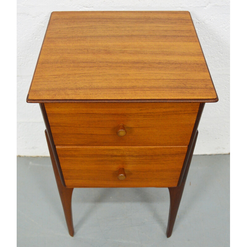 Mid-century side table in walnut - 1960s