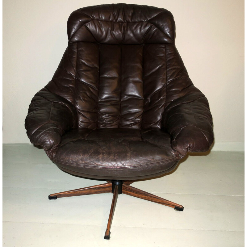 Vintage Lounge Chair in Dark Brown Leather and Rosewood by H W Klein for Bramin Swivel 1960s