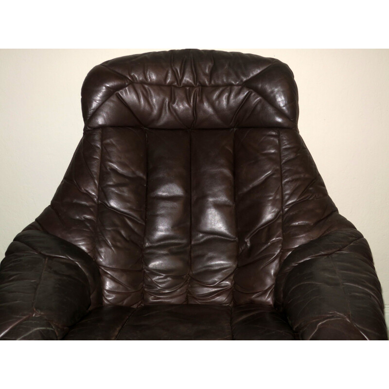 Vintage Lounge Chair in Dark Brown Leather and Rosewood by H W Klein for Bramin Swivel 1960s