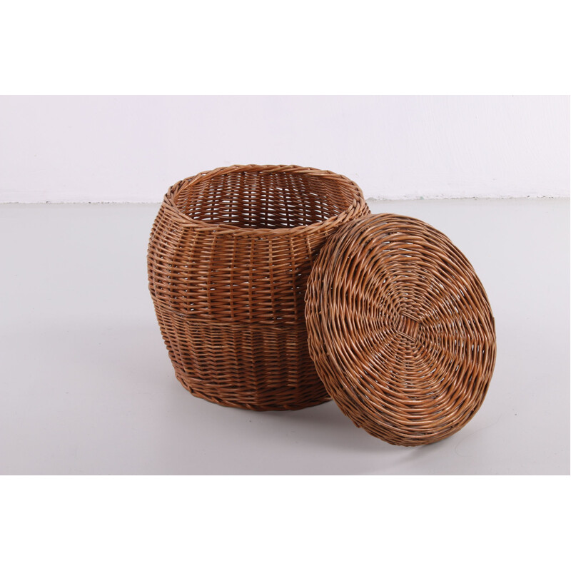 Large vintage wicker basket