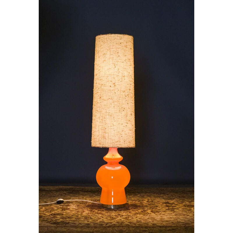 Lámpara de pie vintage con soporte de cristal iluminado de Doria Leuchten, 1960