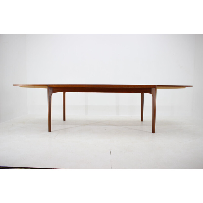 Grande table vintage extensible en teck de Henning Kjærnulf, Danemark 1960