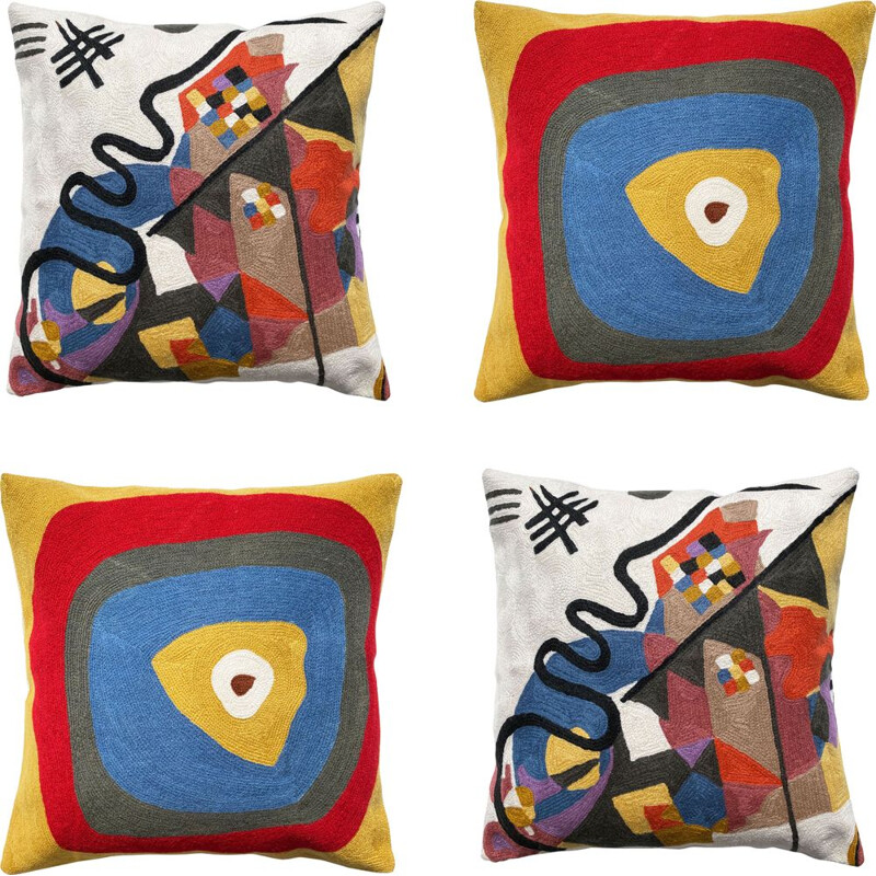 Suite de 4 housses coussins vintage multicolores laine brodée motifs abstraits