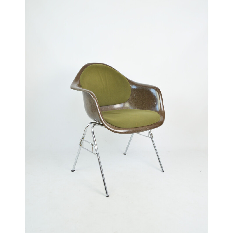 Chaise vintage par Ch. & R. Eames Vitra 1970