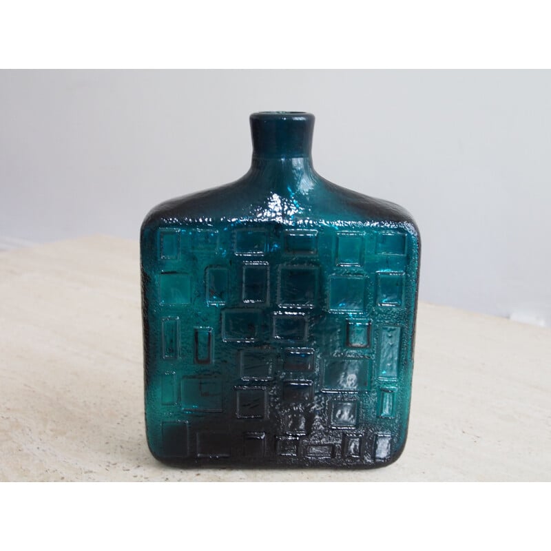 Vase vintage  en verre pressé, Italie