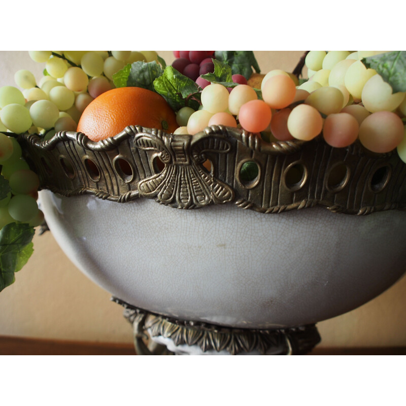 Lavabo vintage de cerámica y bronce