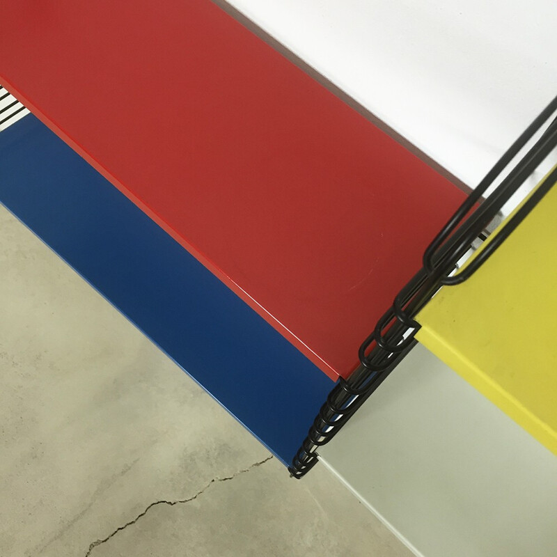 Tomado shelving system in multicolor lacquered metal, Adriaan DEKKER - 1960s