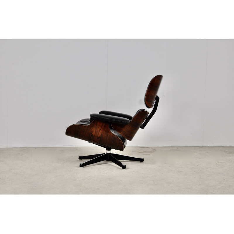 Vintage Lounge Chair by Charles & Ray Eames for Herman Miller 1970s