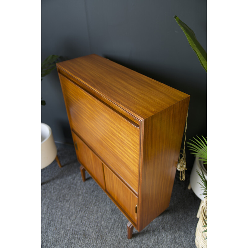 Vintage Beaver & Tapley Multi-Width Unit Drinks Cabinet by Robert Heritage