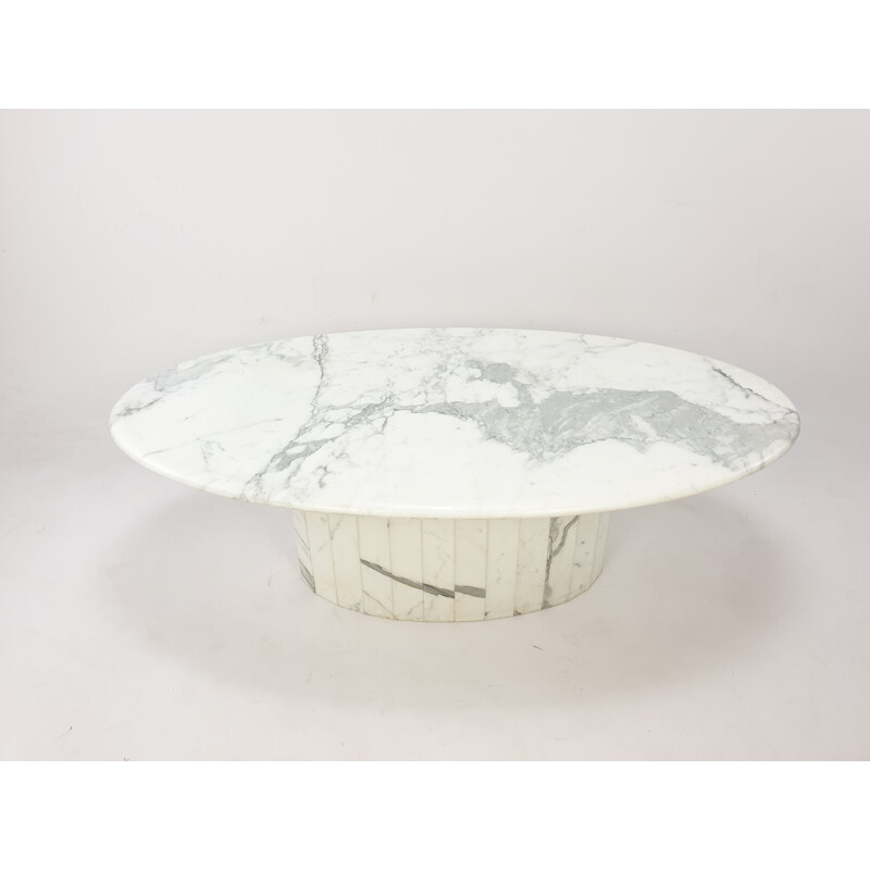 Table basse vintage ovale en marbre, Italien 1980