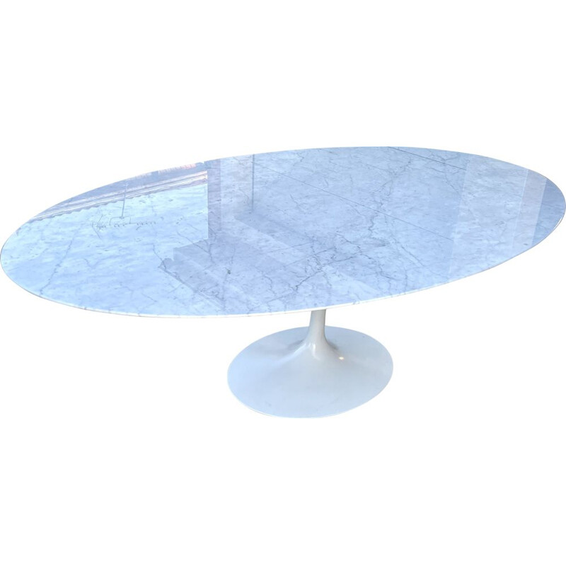 Vintage tulip table in white Carrara marble by Eero Saarinen for Knoll