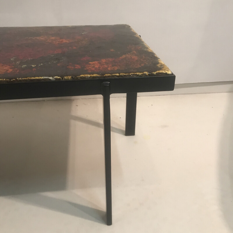 Petite table basse vintage en lave émaillée