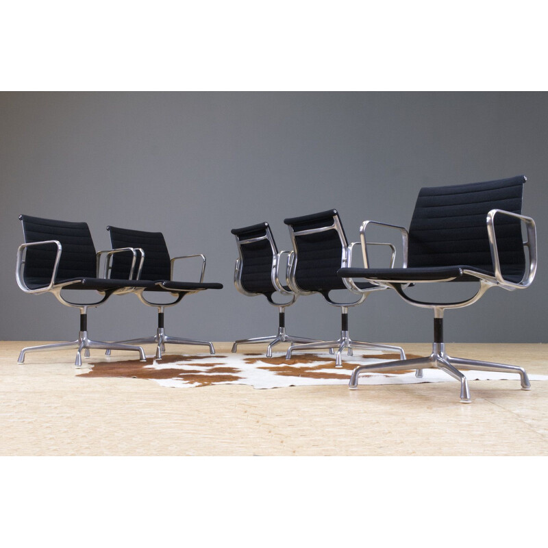 Set of 5 vintage black Eames chairs model EA107 Aluminium by Herman Miller, USA 1970s