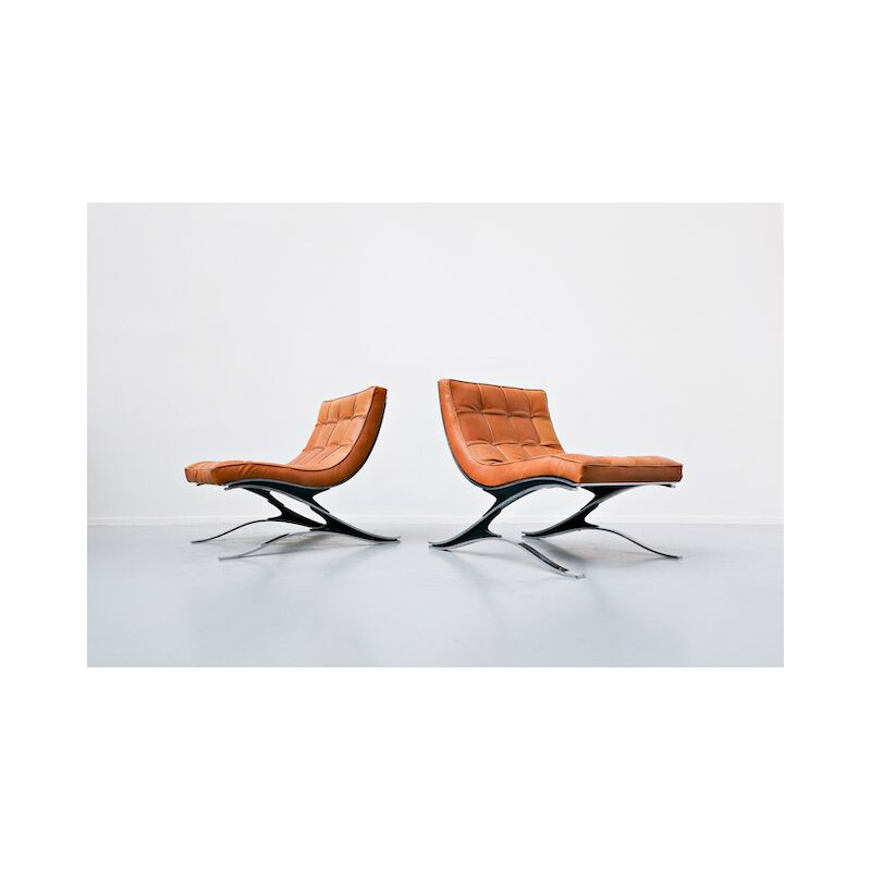 Pair of vintage pizzetti armchairs in steel and leather, Italy 1970
