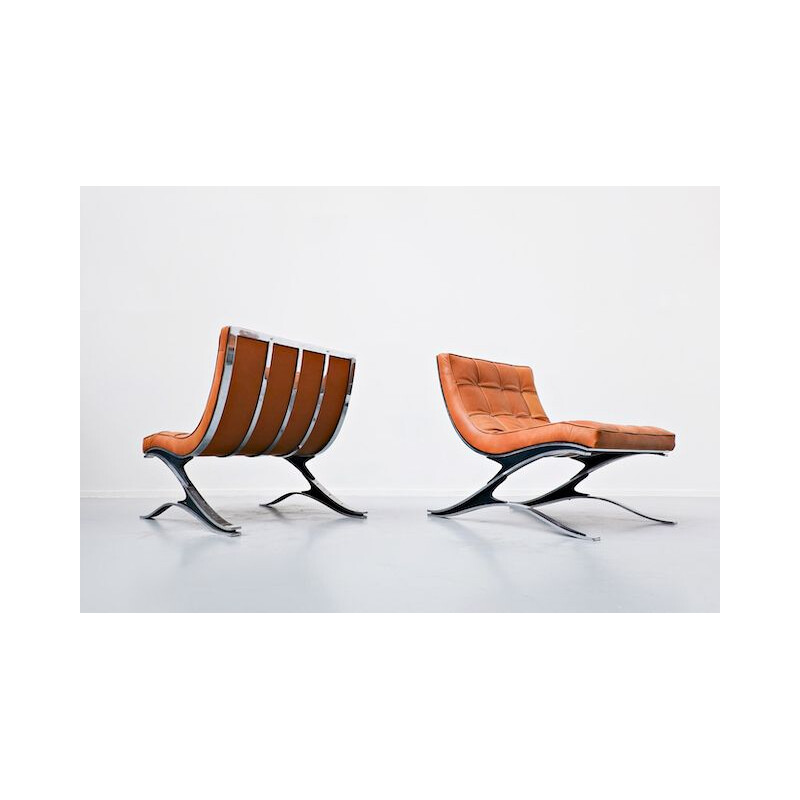 Pair of vintage pizzetti armchairs in steel and leather, Italy 1970