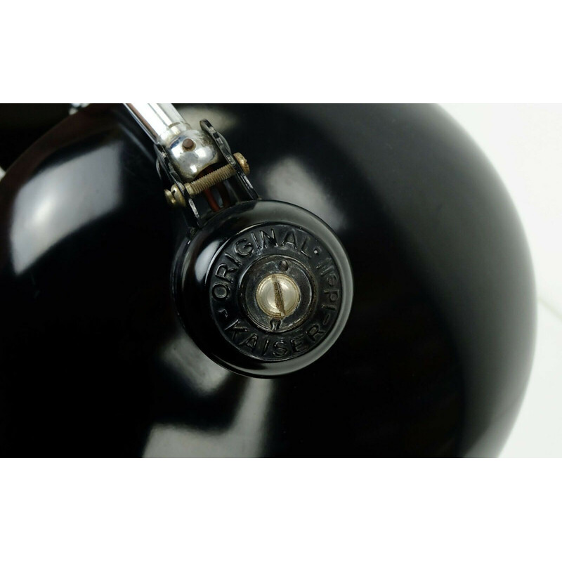 Lampe de bureau vintage modèle 6631 noir et chrome par christian Dell pour Kaiser-Leuchten 1934