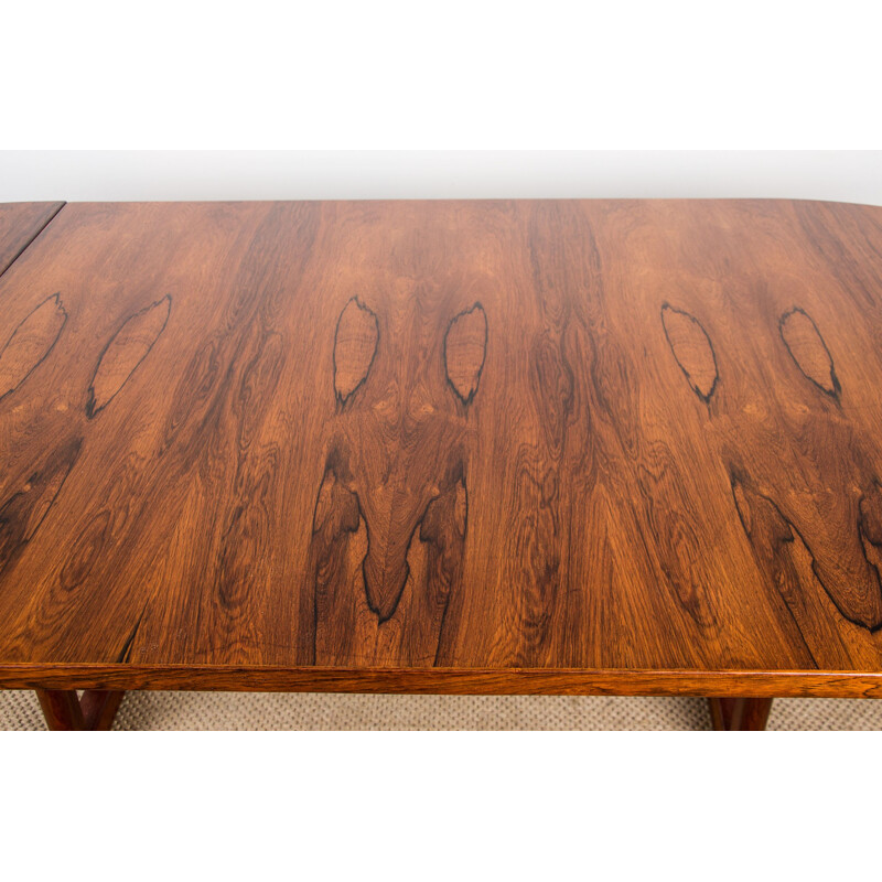 Large vintage oval table in Rio rosewood, Scandinavian 1960s