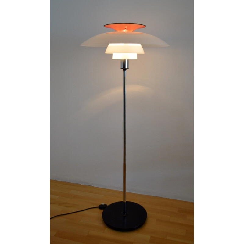 Louis Poulsen Scandinavian white and red floor lamp, Poul HENNINGSEN - 1980s